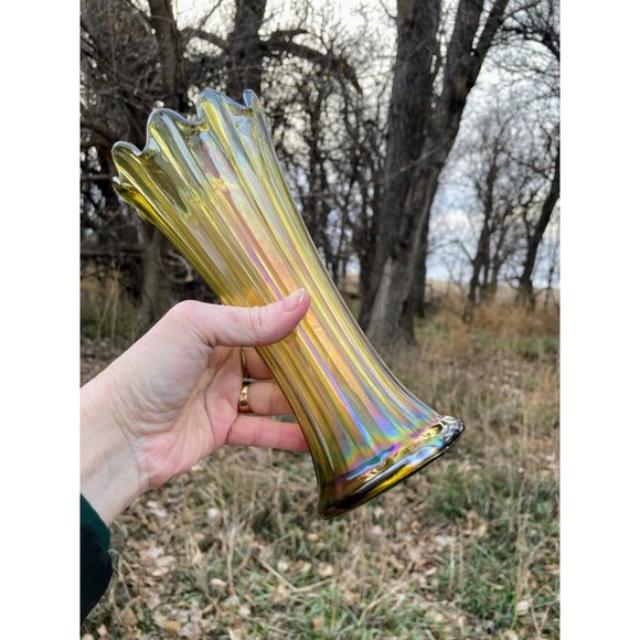 Vintage Green Carnival Glass Stretch Swung Vase 8.5" - Picture 2 of 15
